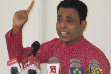 மக்களின் கண்களைக் கட்டி அரசியல் செய்யும் அரசாங்கம்!