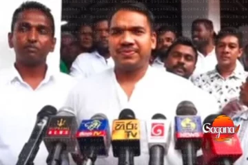 ජනාධිපති පාර්ලිමේන්තුවේ එකක් කියලා සම්බන්ධීකරණ රැස්වීම්වලදී තවත් එකක් කියනවා - නාමල්