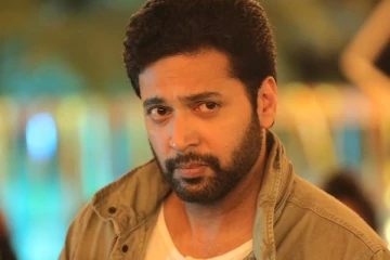 ஜெயம் ரவிக்கு திடீர் உடல்நலக்குறைவு...படப்பிடிப்பு பாதியில் நிறுத்தம்! ஷாக்கில் ரசிகர்கள்