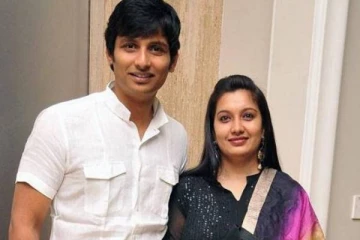 நடிகர் ஜீவாவின் மனைவியா இது, ஆளே மாறிவிட்டாரே?- லேட்டஸ்ட் க்ளிக்