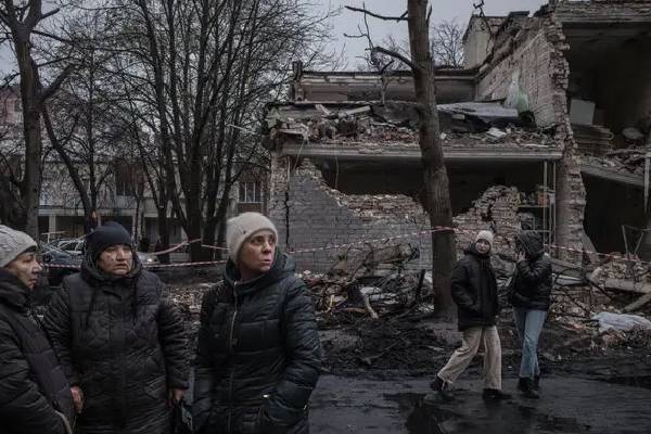 பெர்லின் அமைதிப் பேச்சுவார்த்தைகள்... ரஷ்யாவிற்கு சாதகமாக ஒரு முடிவெடுத்த ஜெலென்ஸ்கி | Zelenskiy Drops Nato Ambition பெர்லின் அமைதிப் பேச்சுவார்த்தைகள்... ரஷ்யாவிற்கு சாதகமாக ஒரு முடிவெடுத்த ஜெலென்ஸ்கி | Zelenskiy Drops Nato Ambition