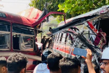 இலங்கையில் இடம்பெற்ற கோர விபத்து; 22 பேர் வைத்தியசாலையில்