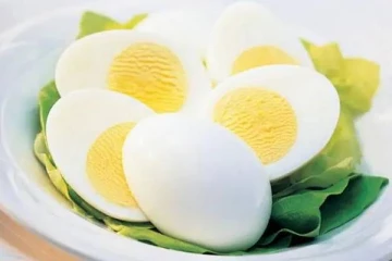 முட்டை அதிகமாக சாப்பிட்டால் என்ன ஆகும் தெரியுமா?