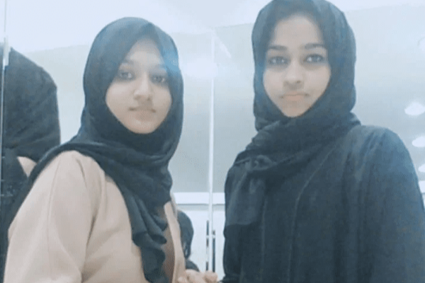 காதலித்த தோழிகளை சேர்த்து வைத்த நீதிமன்றம்! | The Court That Put The Girlfriends Together