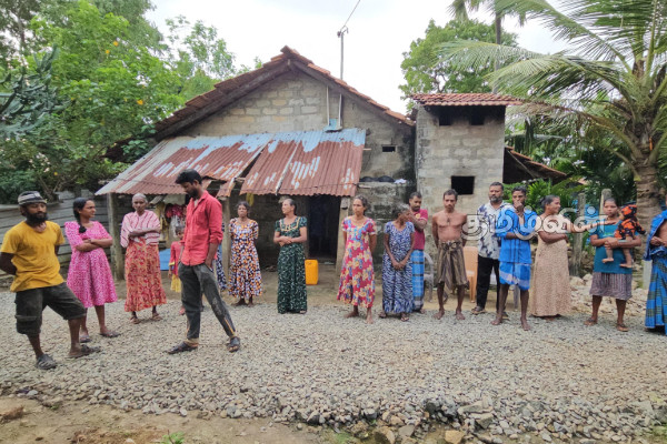 மானிப்பாய் பிரதேச சபையின் முறைகேடு : போராட்டத்தில் குதித்த மக்கள் | Manipay Pradeshiya Sabha Irregularities Protest