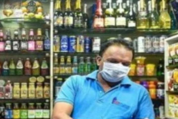 மது அருந்துவதற்கான சட்டப்பூர்வ வயது 21 ஆக குறைப்பு