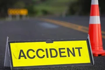 මාරක අනතුරක් - ත්‍රීරෝද රථයක් ප්‍රපාතයකට