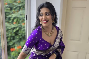 சேலையிலும் கவர்ச்சி.. ஷில்பா மஞ்சுநாத் புது ஸ்டில்கள்