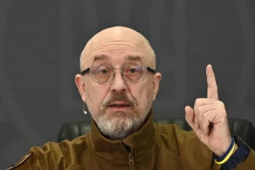 உக்ரைனின் தலைமை தளபதி ஒலெக்ஸி ரெஸ்னிகோ பதவி நீக்கம்!