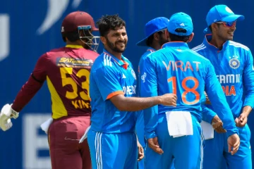 உலகக்கோப்பை தொடருக்கு கூட தகுதிபெறாத வெ.இ அணியிடம் இந்தியா தோல்வி - புலம்பும் ரசிகர்கள்!