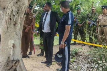 முல்லைத்தீவில் புலிகளின் ஆயுதங்கள், தங்க நகைகள் தேடி அகழ்வு பணி!