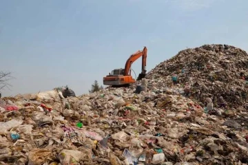 கொழும்பில் குப்பை மேட்டில் இருந்து துப்பாக்கி மீட்பு