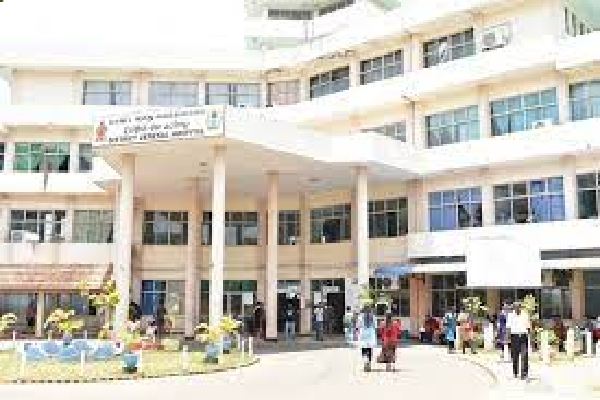 வவுனியாவில் வீடுபுகுந்து வாள்வெட்டு -இளம் குடும்ப பெண் பலி | Young Family Woman Killed By Sword In Vavuniya