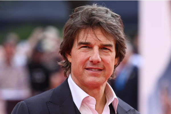 விண்வெளியில் பறந்தபடி திருமணம் செய்ய உள்ள 63 வயது நடிகர் | Tom Cruise Ana De Armas Plan Space Wedding விண்வெளியில் பறந்தபடி திருமணம் செய்ய உள்ள 63 வயது நடிகர் | Tom Cruise Ana De Armas Plan Space Wedding