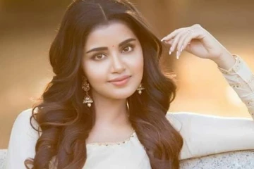 நடிகை அனுபாமாவிற்கு நிச்சயதார்த்தம் முடிந்துவிட்டதா?- அவரே பதிவிட்ட புகைப்படம், ரசிகர்கள் ஷாக்