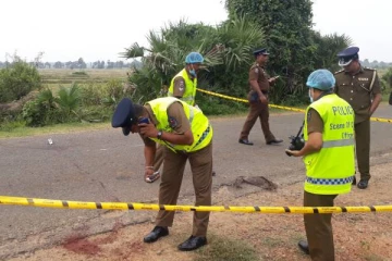 அயல் வீட்டாருடன் பிரச்சினை: இளைஞர் வாள்வெட்டில் மரணம்