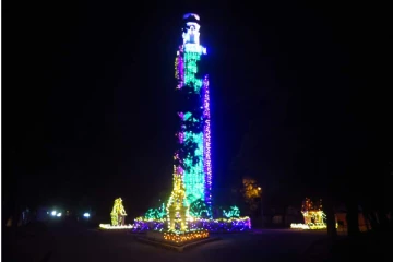 யாழ்.மணிக்கூட்டு கோபுரம் மின்விளக்குகளால் அலங்கரிக்கப்பட்டு திறப்பு (PHOTOS)