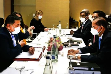 ஜெனீவாவில் முக்கிய சந்திப்புக்களில் ஈடுபட்ட அமைச்சர் பீரிஸ் தலைமையிலான குழு!