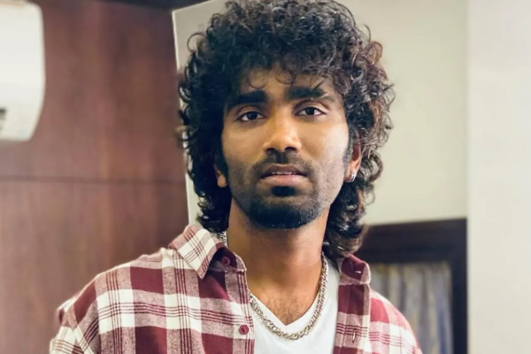 தொடர்ந்து ரூ. 100 கோடி வசூல் படங்கள்.. பிரதீப் ரங்கநாதனின் அடுத்த படம் என்ன தெரியுமா | Pradeep Ranganathan Again Directing Film