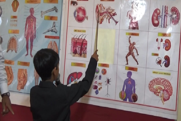 உலக சாதனை புத்தகத்தில் இடம்பிடித்து தமிழ் மாணவி சாதனை | Achievement Of A Tamil Student World Record Book