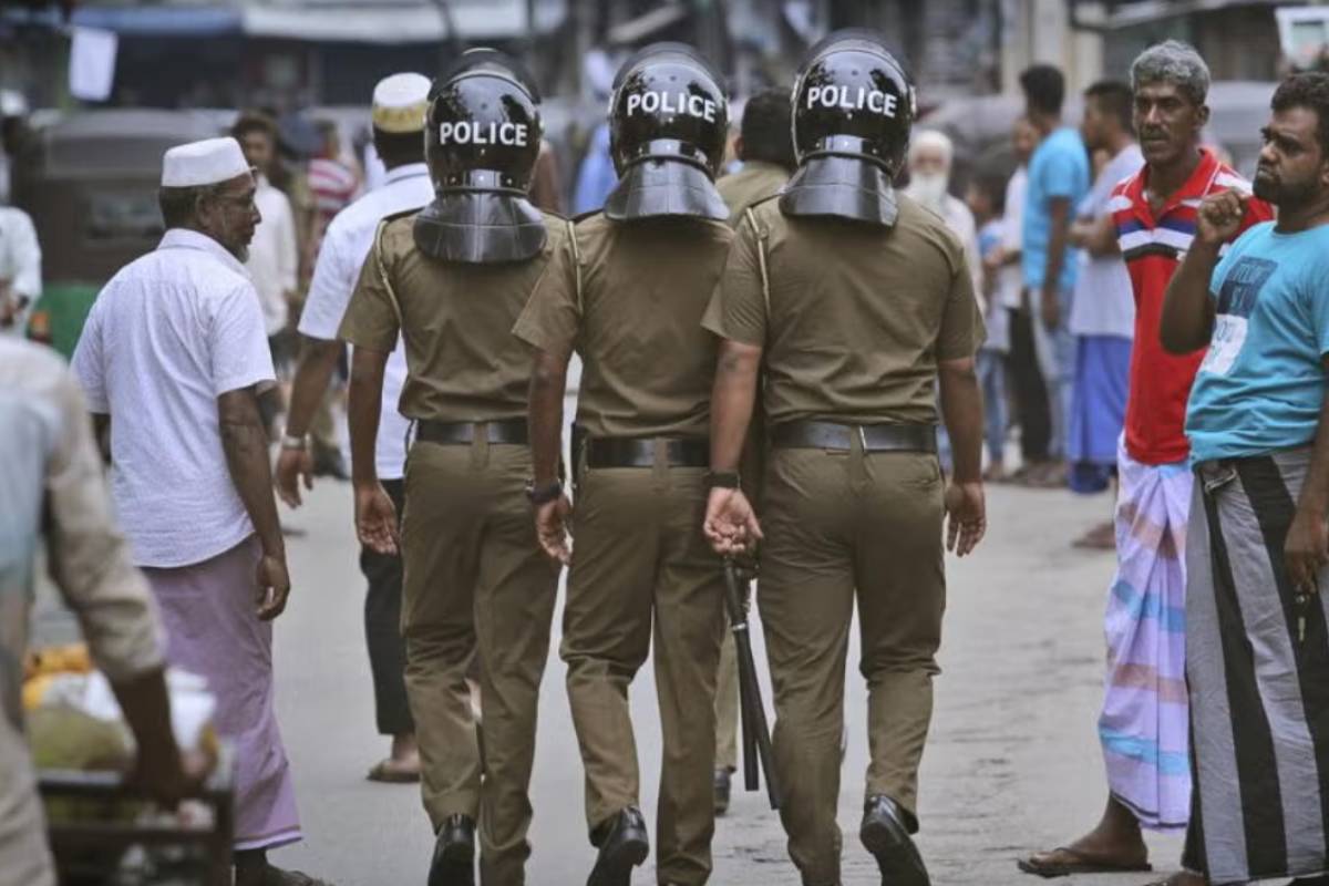 கிலோ கணக்கிலான போதைப்பொருட்களுடன் 2 லட்சம் பேர் கைது - இலங்கை பொலிஸாரின் அதிரடி | 2Laks People Arrested In Sri Lanka In A Single Day