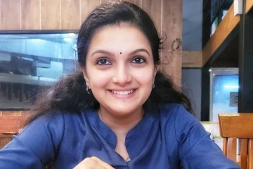 அச்சு அசல் சரண்யா மோகன் போலவே இருக்கும் அவரது மகள்! போட்டோ பாத்தீங்களா