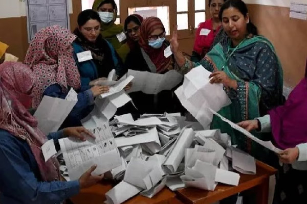 பாகிஸ்தானில் கூட்டணி ஆட்சி அமைக்க தீர்மானம் | Coalition Government In Pakistan