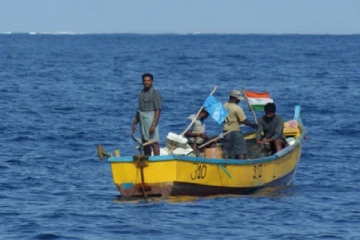 இந்திய மீனவர்களால் கடற்றொழிலாளர்களின்  பல இலட்சம் பெறுமதியான வலைகள் நாசம்