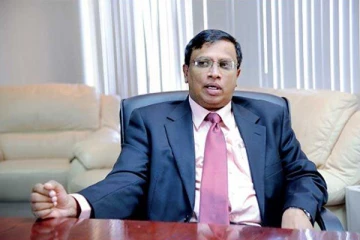 ஜனாதிபதிக்கு எதிராக நம்பிக்கையில்லாப் பிரேரணை வரைவைத் தயாரிக்கிறார் சுமந்திரன்