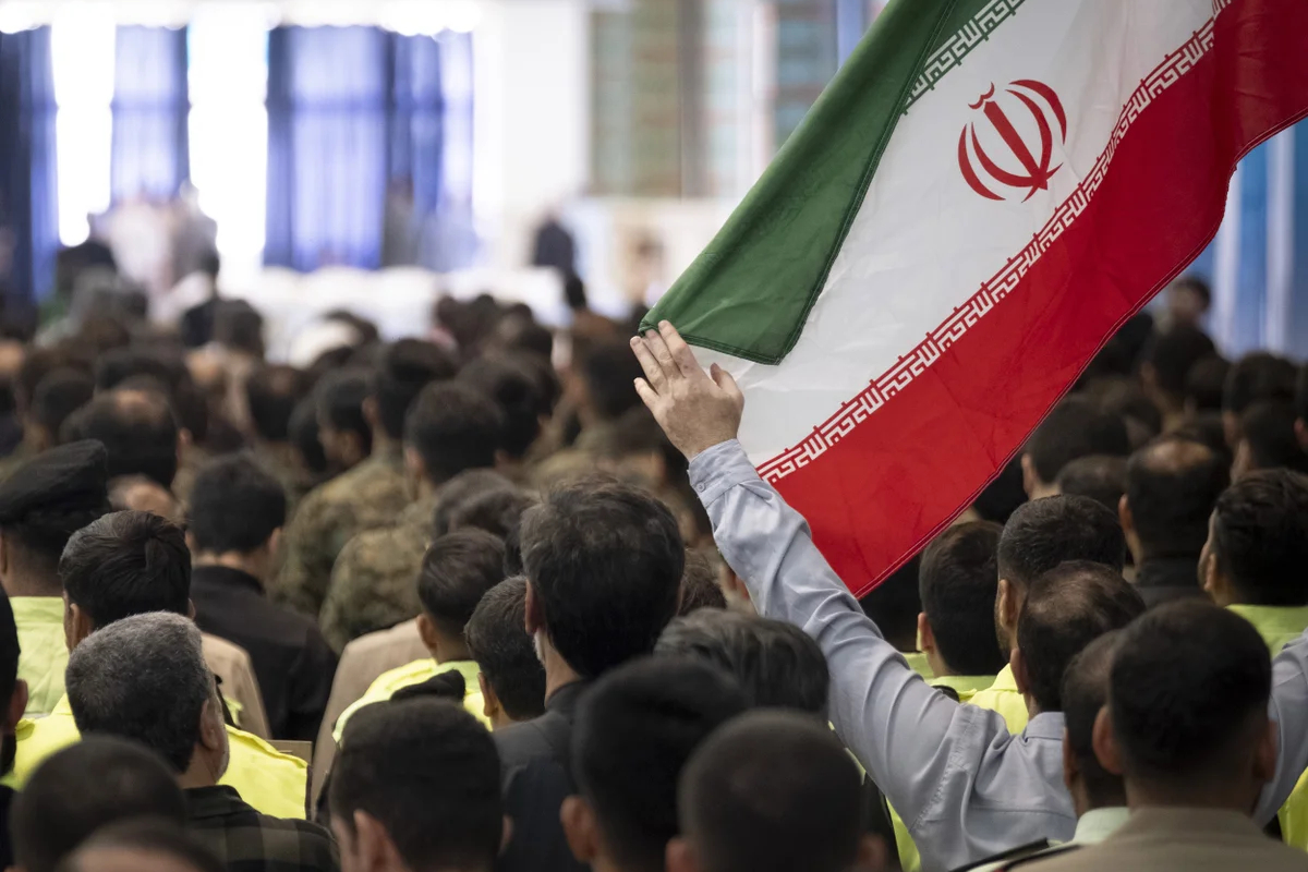 அமெரிக்க - இஸ்ரேல் உளவாளிகளை சிறைபிடித்தது ஈரான்! | Iran Arrests 30 Us Israeli Spies