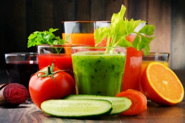 தினமும் ஒரு டம்ளர் பச்சை காய்கறிகளின் சாறுகளை குடிப்பதால் என்ன நடக்கும் தெரியுமா?