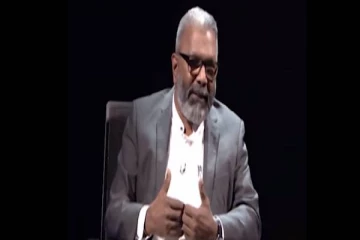 8 லட்சம் ரூபாவுக்கும் மேல் பெறுமதியான ஆடைகளை அணியும் அரசியல்வாதிகள்