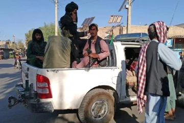 ஆப்கானின்  சிறைகளில் இருந்த 1,000 கைதிகளை விடுவித்த தலிபான்கள்