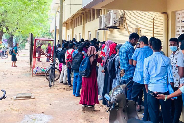 பெரும் வரவேற்பை பெற்றுள்ள யாழ். பல்கலைக்கழகத்தின் முன்மாதிரியான திட்டம் | Community Kitchen Project University Of Jaffna