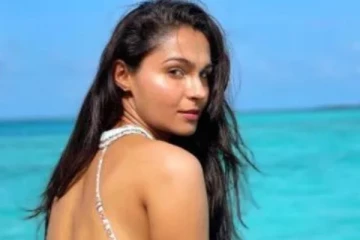 நடிகை ஆண்ட்ரியாவின் சிறு வயது புகைப்படத்தை பார்த்துள்ளீர்களா - இதோ முதல் முறையாக பாருங்க