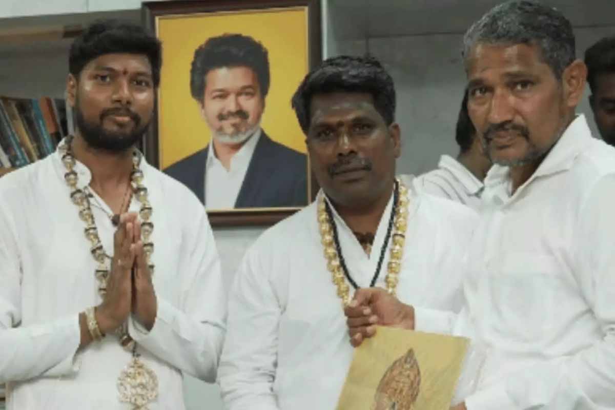 தமிழக அமைச்சர்களுடன் நித்தியானந்தா பிரதநிதிகள்! பதிவால் வெடித்த சர்ச்சை | Kailasa Meets Tn Ministers Nithyananda Post தமிழக அமைச்சர்களுடன் நித்தியானந்தா பிரதநிதிகள்! பதிவால் வெடித்த சர்ச்சை | Kailasa Meets Tn Ministers Nithyananda Post