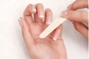 செலவே இல்லை... நகங்கள் உடையாமல் பராமரிக்க சூப்பர் வழிமுறைகள்