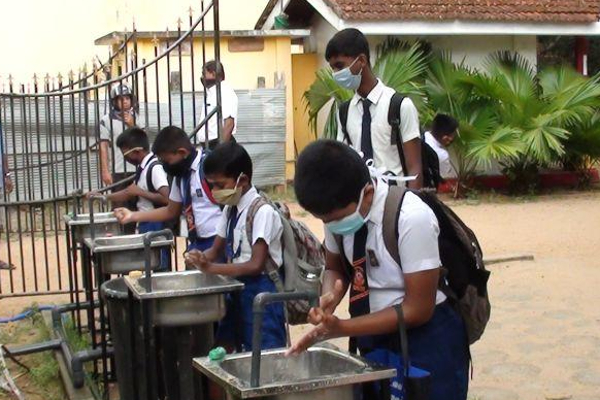 சுகாதாரத்துறையின் முறைமைகளை மீளாய்வுக்குட்படுத்த வடக்கு ஆளுநர் பணிப்பு! | Review The Health System The Northern Governor