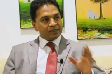 சாகர காரியவசத்திற்கு கெட்ட நேரம் - இரண்டு எம்பிக்கள் தாக்க முயற்சி