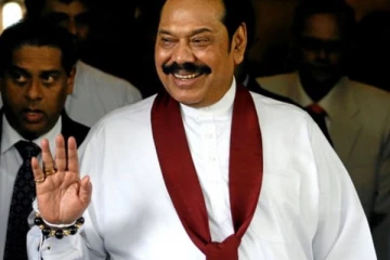அவசரகால நிலைமை பிரகடனம் : திணறும் அரசியல் :பொருளாதாரமா, வாழ்வாதாரமா?