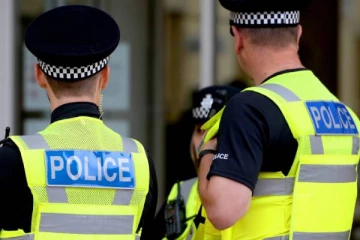 பிரித்தானியாவில் கொடூர இரட்டைக் கொலை: சிக்கிய நபர்