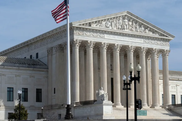 மீண்டும் அதிரடி காட்டிய ட்ரம்ப் : 10லிருந்து 15 சதவீதமாக உயர்ந்துள்ள இறக்குமதி வரி.. | Trump Raises Import Tariffs To 15 Percent