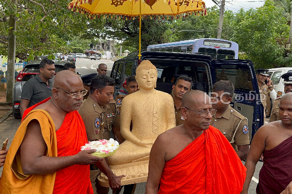 அகற்றப்பட்ட புத்தர் சிலையை மீண்டும் அதே இடத்தில் வைத்த காவல்துறையினர்! | Trincomalee Incident Ananda Wijepala அகற்றப்பட்ட புத்தர் சிலையை மீண்டும் அதே இடத்தில் வைத்த காவல்துறையினர்! | Trincomalee Incident Ananda Wijepala