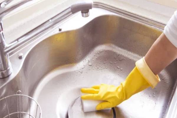 சிங்க் பக்கத்தில் இந்த பொருட்களை வைக்காதீங்க... கிருமி பல மடங்கு பரவும் | Should Not Be Kept Next To The Kitchen Sink சிங்க் பக்கத்தில் இந்த பொருட்களை வைக்காதீங்க... கிருமி பல மடங்கு பரவும் | Should Not Be Kept Next To The Kitchen Sink