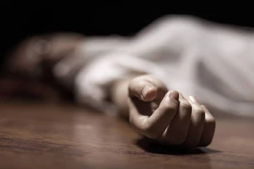 மனைவியை பார்க்க வந்த நபரை தாக்கி கொலை செய்த கணவன்