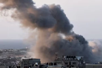 சிரியாவில் இஸ்ரேல் தாக்குதல்; ஐவர் பலி; பலர் காயம்