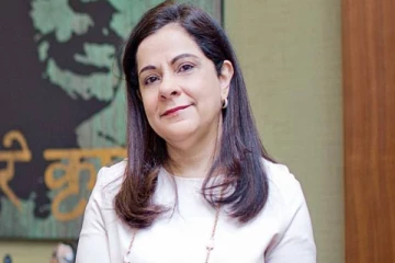 பணக்காரர்கள் பட்டியலில் இடம்பிடித்த இந்தியப் பெண்மணி!