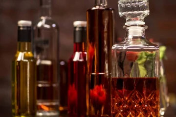 பாண்டிச்சேரியைவிட இங்குதான் மது விலை குறைவு - தெரிஞ்சா ஷாக் ஆகிடுவீங்க!