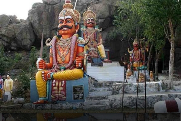 குலதெய்வம் உங்கள் மீது கோபமாக இருக்கிறது என்பதை உணர்த்தும் 7 அறிகுறிகள் | 7 Signs Shows Family Deity Is Anger On Ur Family குலதெய்வம் உங்கள் மீது கோபமாக இருக்கிறது என்பதை உணர்த்தும் 7 அறிகுறிகள் | 7 Signs Shows Family Deity Is Anger On Ur Family