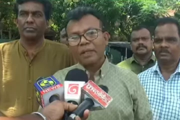 මාලිමා අපි හොරු කියල ජනතාව විස්වාස කරන්නෑ..මහා භාණ්ඩාගාරය සාංඝික දේපළක් වගේ ආරක්ෂා කරනවා - සුරවීර[VIDEO]